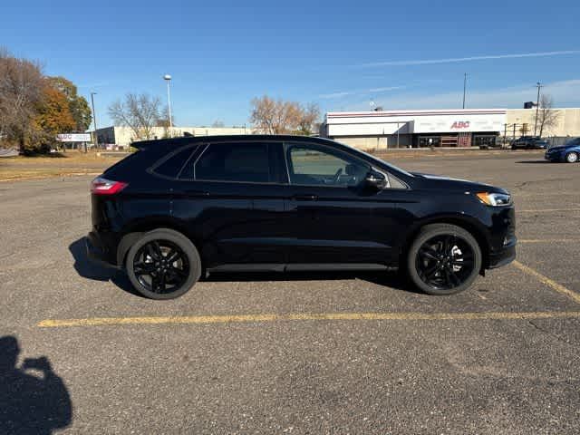 2022 Ford Edge ST