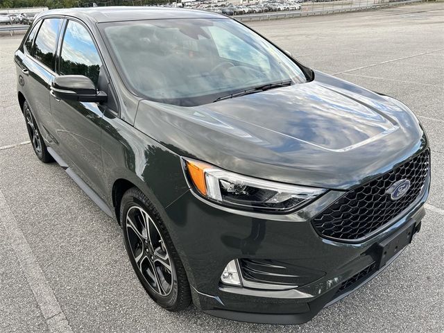 2022 Ford Edge ST