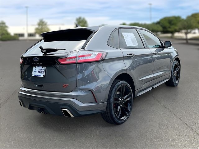 2022 Ford Edge ST