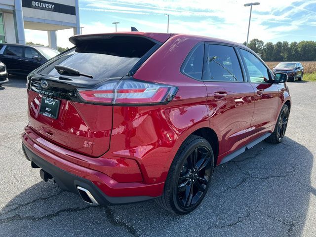 2022 Ford Edge ST