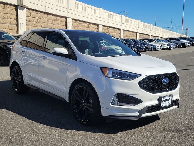 2022 Ford Edge ST