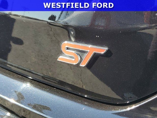 2022 Ford Edge ST