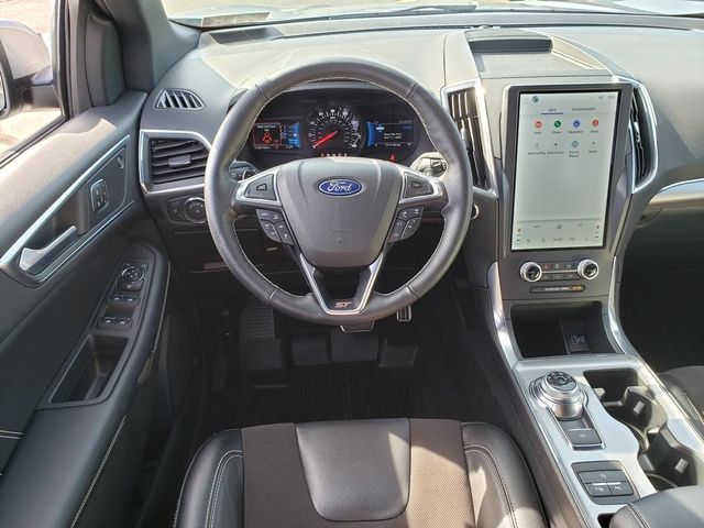 2022 Ford Edge ST