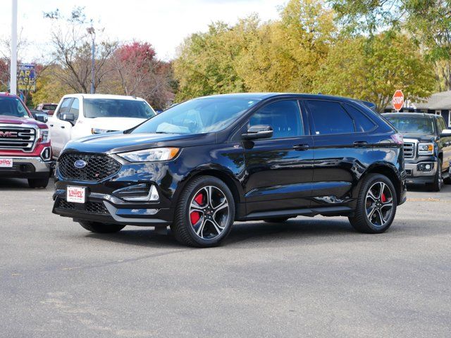 2022 Ford Edge ST