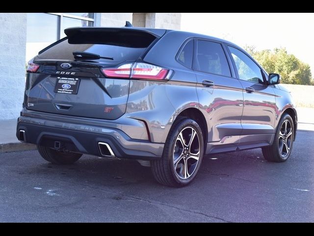 2022 Ford Edge ST