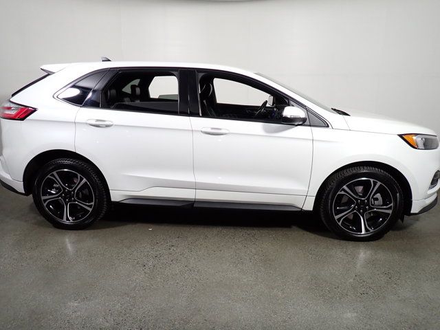 2022 Ford Edge ST