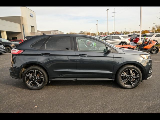 2022 Ford Edge ST