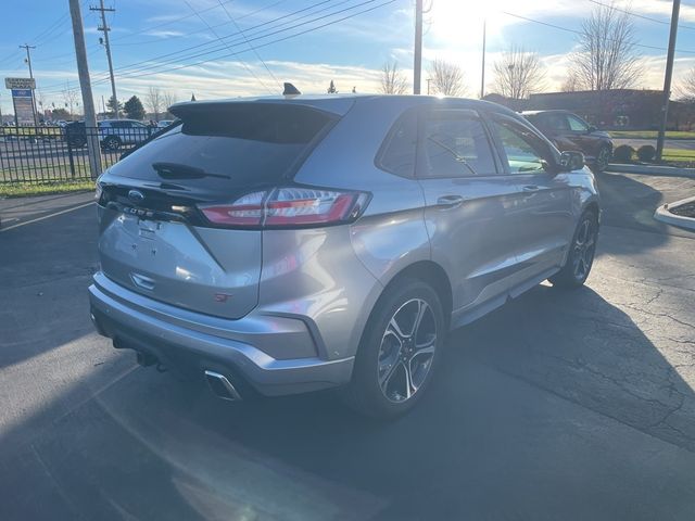 2022 Ford Edge ST