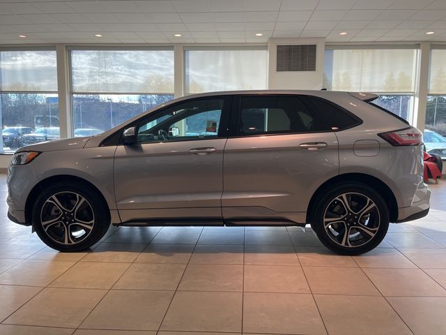 2022 Ford Edge ST