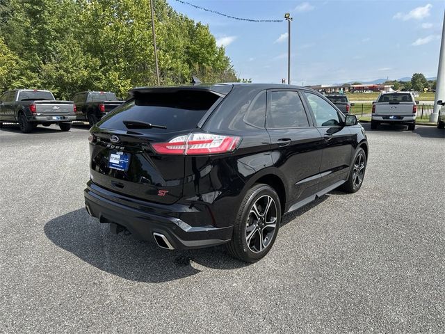 2022 Ford Edge ST