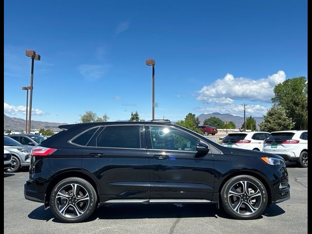 2022 Ford Edge ST