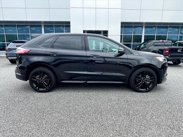 2022 Ford Edge ST