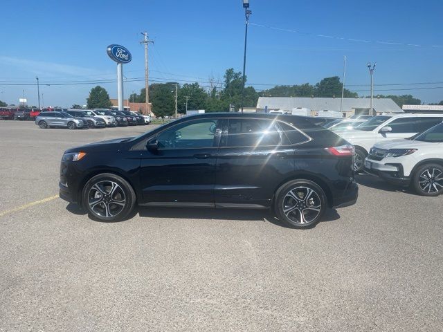 2022 Ford Edge ST