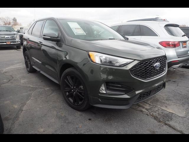 2022 Ford Edge ST