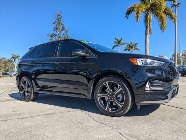 2022 Ford Edge ST