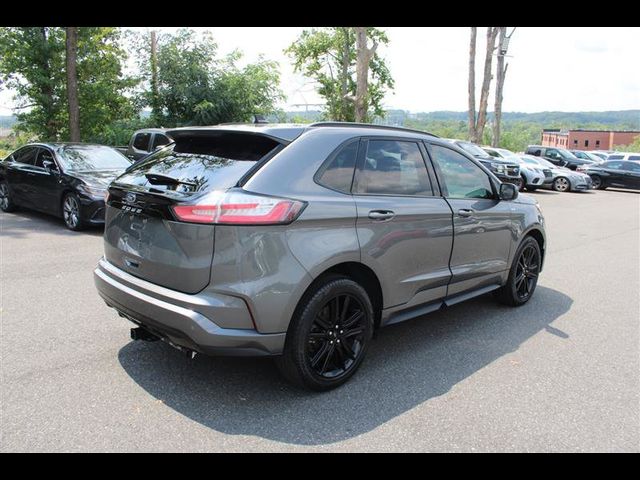 2022 Ford Edge ST Line