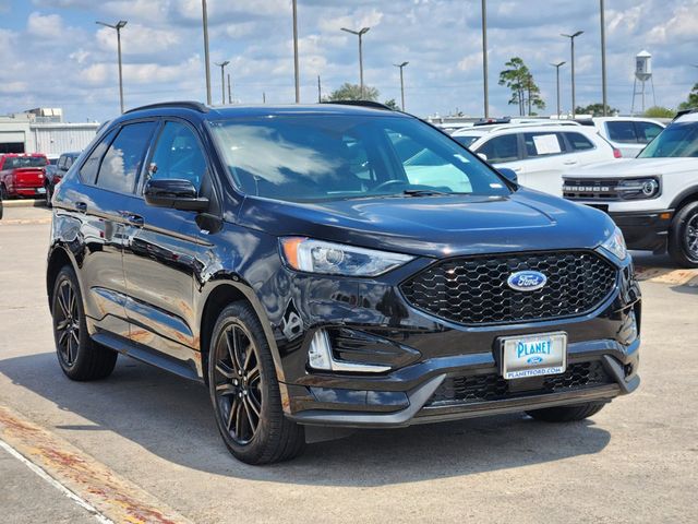 2022 Ford Edge ST Line