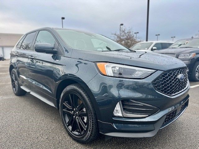 2022 Ford Edge ST Line