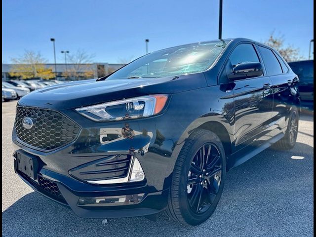 2022 Ford Edge ST Line