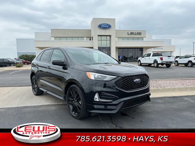 2022 Ford Edge ST Line