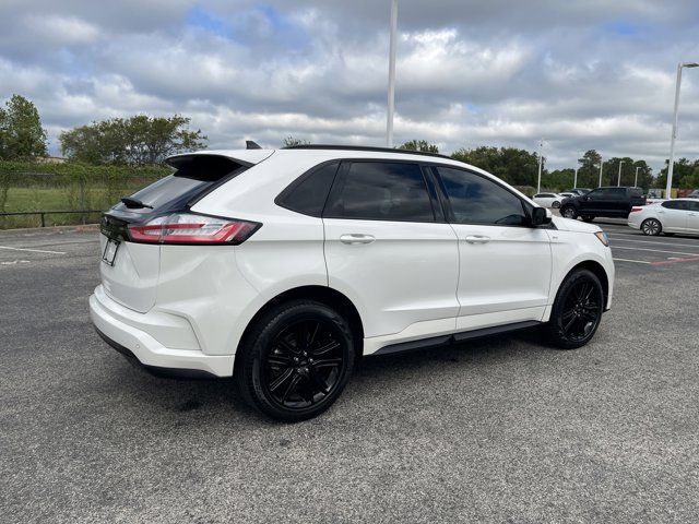 2022 Ford Edge ST Line