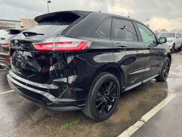 2022 Ford Edge ST Line