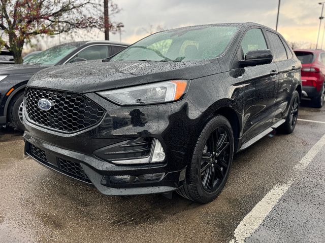 2022 Ford Edge ST Line