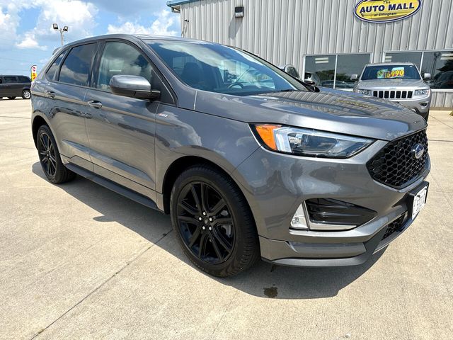 2022 Ford Edge ST Line