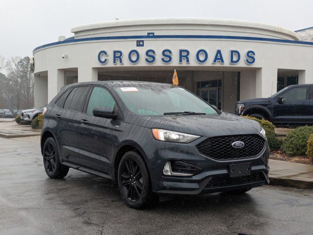 2022 Ford Edge 