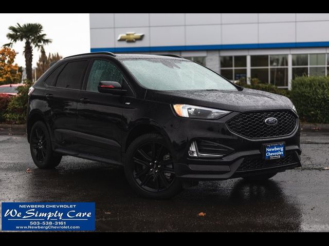 2022 Ford Edge 