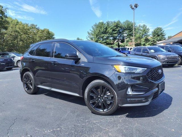 2022 Ford Edge 