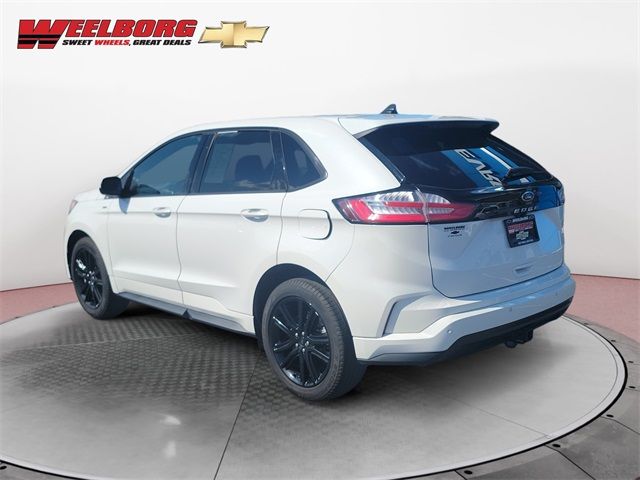 2022 Ford Edge 