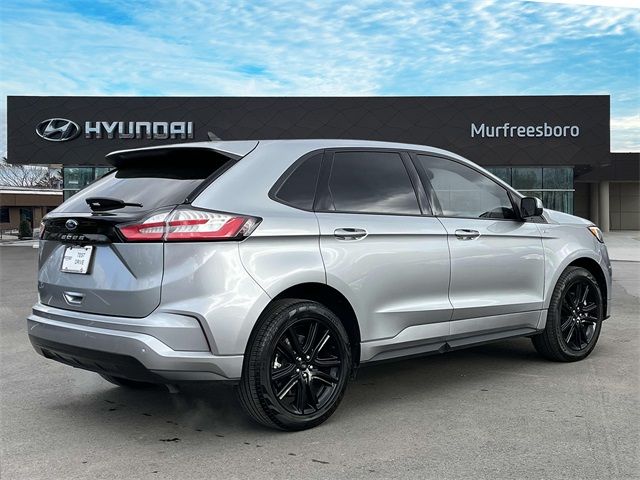 2022 Ford Edge 