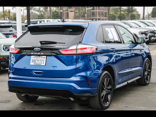 2022 Ford Edge 