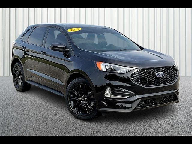 2022 Ford Edge 