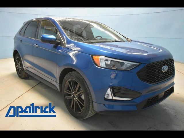 2022 Ford Edge 