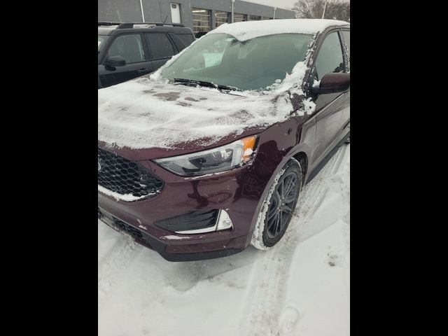 2022 Ford Edge 