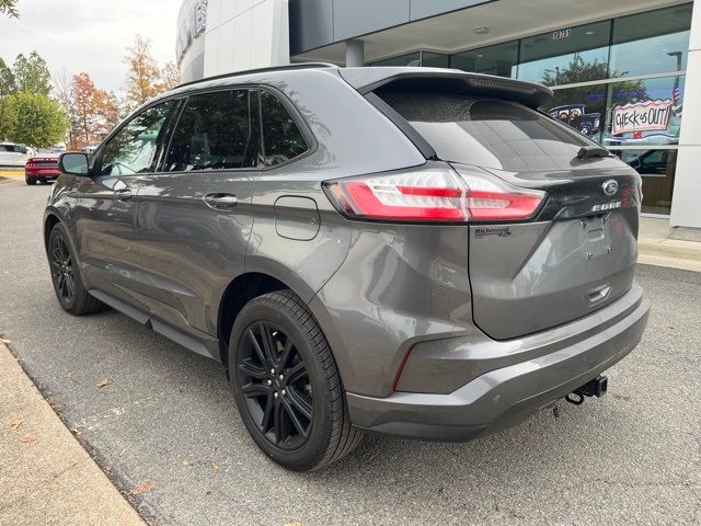 2022 Ford Edge 