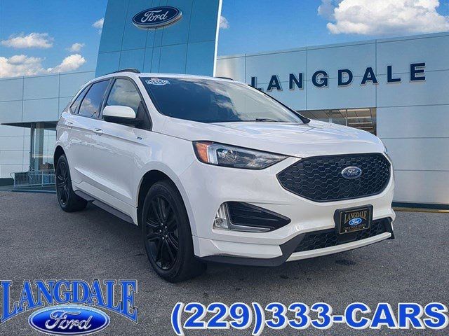 2022 Ford Edge 