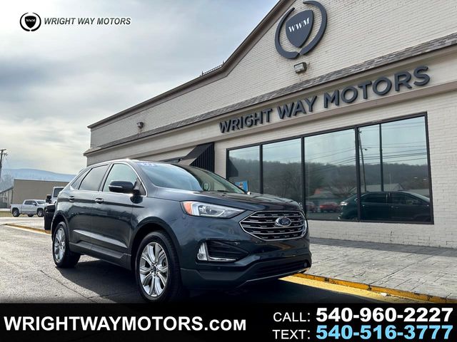 2022 Ford Edge Titanium