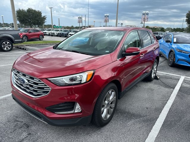 2022 Ford Edge Titanium