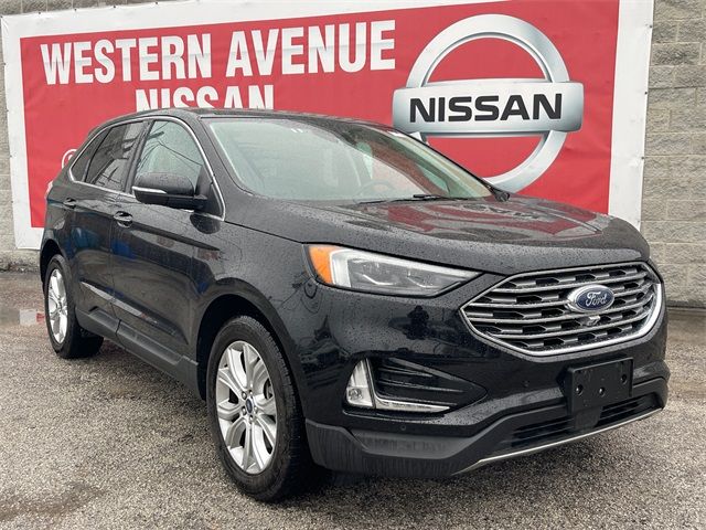 2022 Ford Edge Titanium