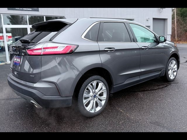 2022 Ford Edge Titanium