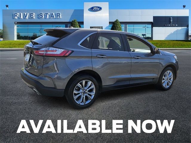 2022 Ford Edge Titanium