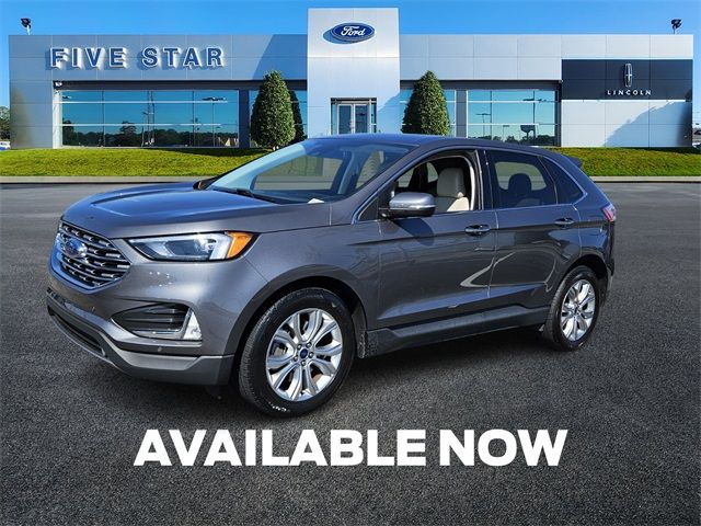 2022 Ford Edge Titanium