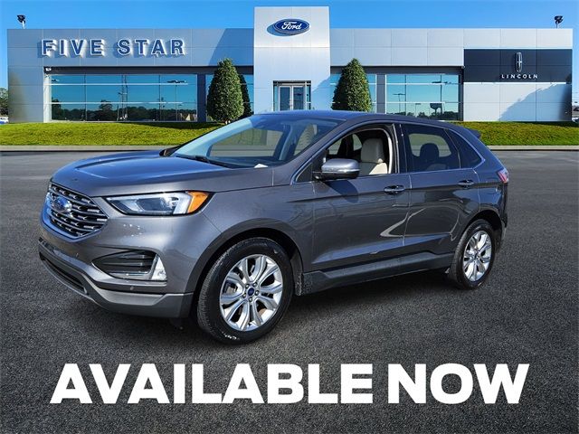 2022 Ford Edge Titanium