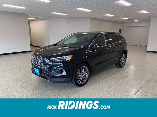 2022 Ford Edge Titanium