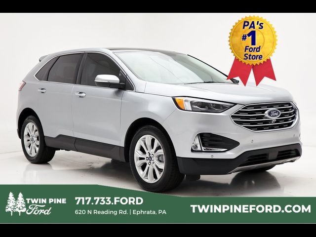 2022 Ford Edge Titanium