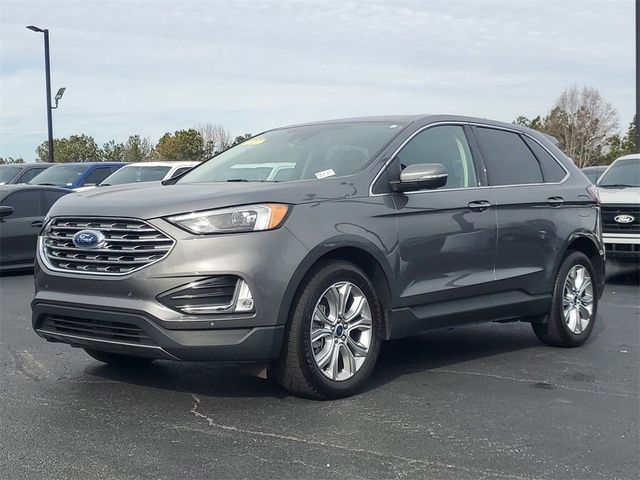 2022 Ford Edge Titanium