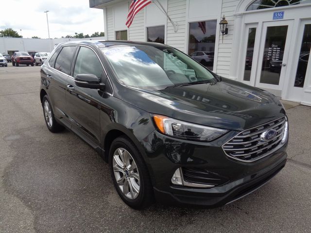 2022 Ford Edge Titanium